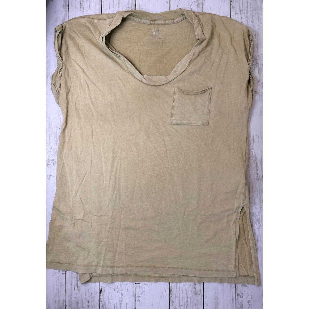Aerie Women XS Tan Washed Scoop Neck Pocket T-Shirt Rolled Sleeve Side Slit Slub